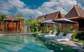 Moson Resort And Restaurant Legian